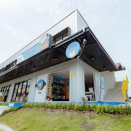 My Space69 Banguecoque Exterior foto